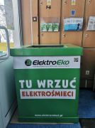 pojemnik na elektrośmieci w naszym przedszkolu