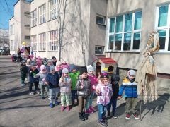 Powitanie wiosny maluchy i średniaki