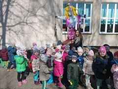 Powitanie wiosny maluchy i średniaki