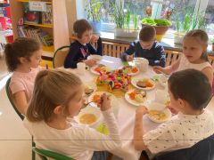 Wielkanocny obiad w Fiołkach