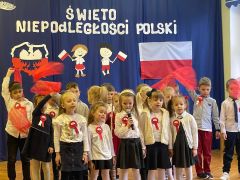 Dzień Niepodległości - występ dzieci