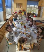 Śniadanie Wielkanocne w grupie Żabek